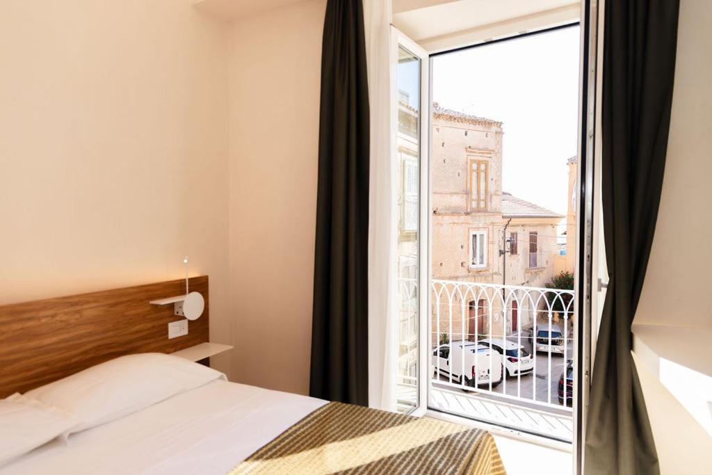 Sun Serenity Suite Тропея Экстерьер фото