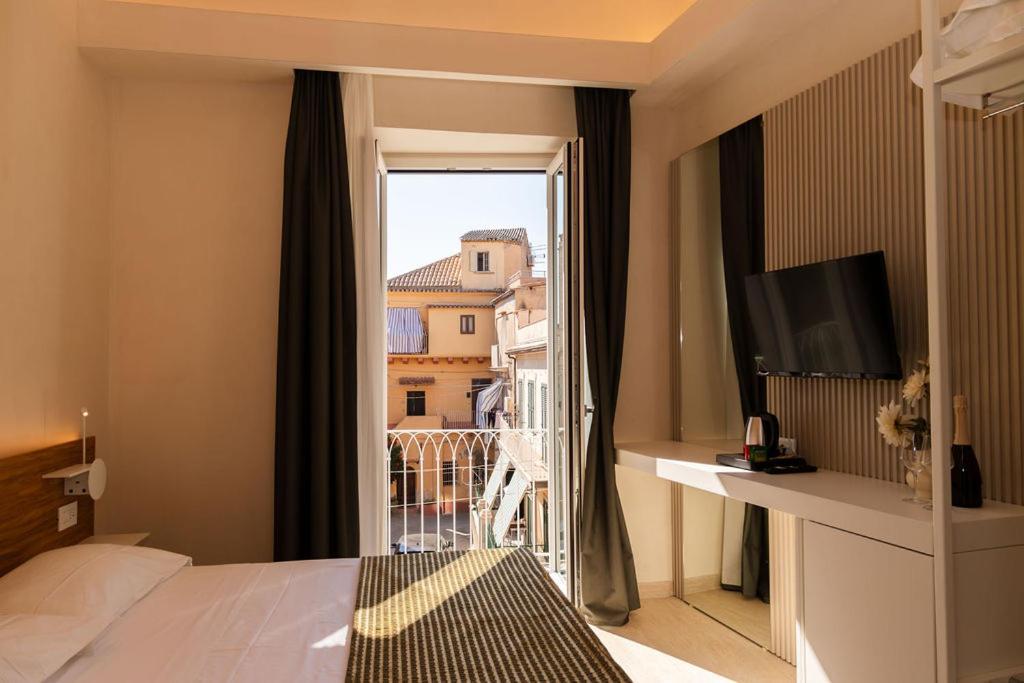 Sun Serenity Suite Тропея Экстерьер фото